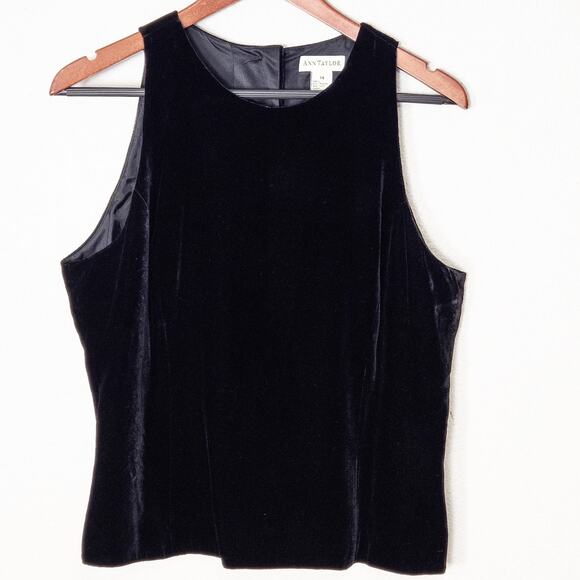 Ann Taylor Sleeveless Velvet Top Black Size 14 Dark Academia - Picture 1 of 5